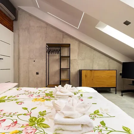 Industrial-style 2bd Loft With Parking Spot By Flat Mаnager *