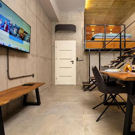 Industrial-style 2bd Loft With Parking Spot By Flat Mаnager Апартамент *