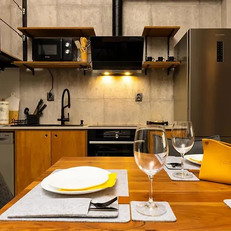 Apartmán Industrial-style 2bd Loft With Parking Spot By Flat Mаnager *
