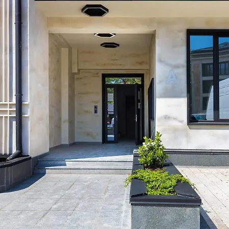 Industrial-style 2bd Loft With Parking Spot By Flat Mаnager Lejlighed