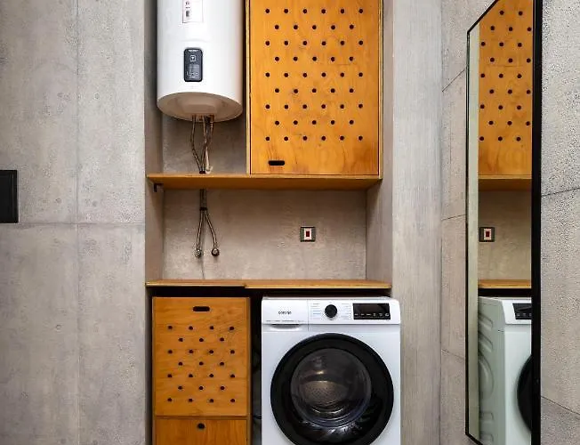 アパート Industrial-style 2bd Loft With Parking Spot By Flat Mаnager プロヴディフ